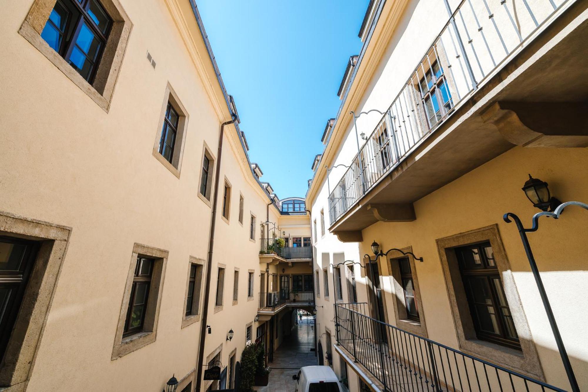 Michalska Residences Μπρατισλάβα Εξωτερικό φωτογραφία